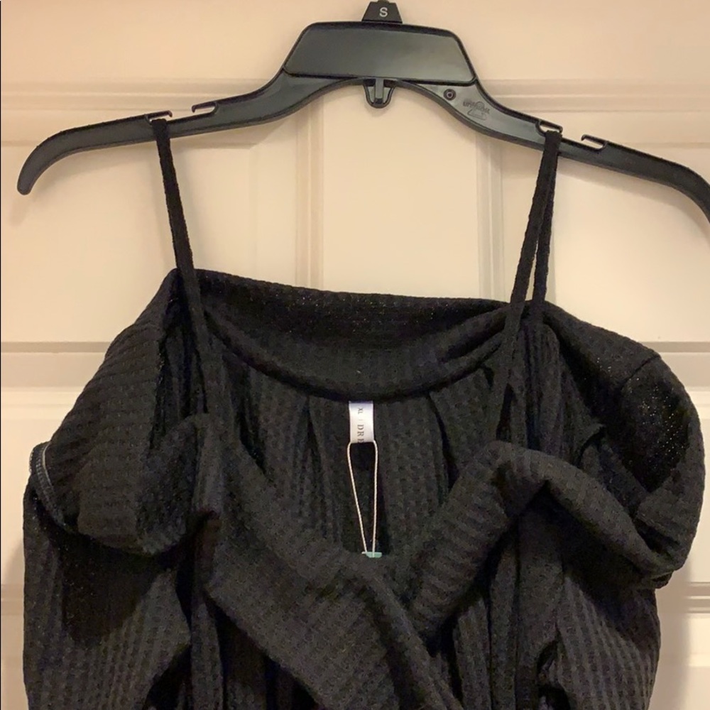 Off shoulder sweater - Picture 3 of 7